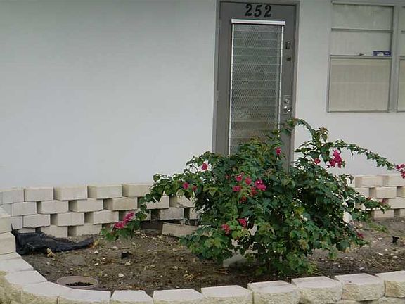 2nd image of 252 Prescott #M
