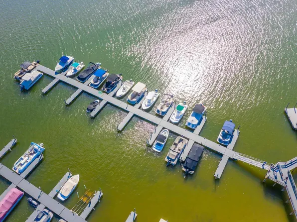 136 Wood Duck Dr, Gilbert, SC 29054