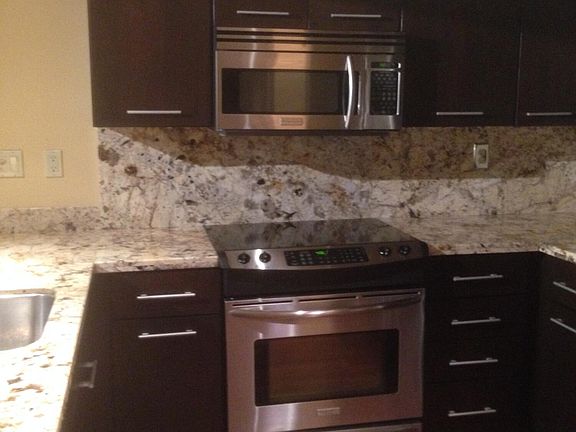 4th image of 3020 NE 32nd Ave APT 917