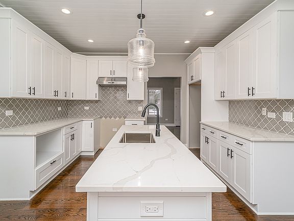 5th image of 22856 Lakeview Estates Blvd