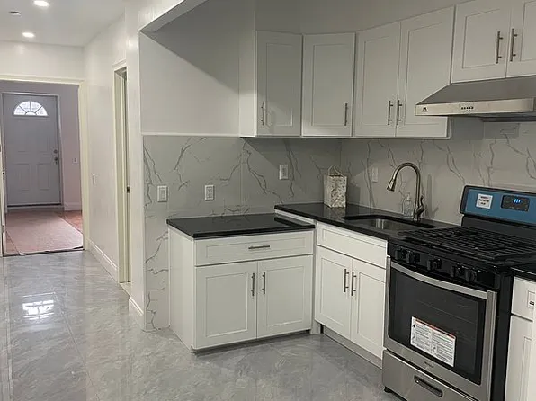 614 51st St #1A, Brooklyn, NY 11220