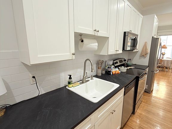 5th image of 198 W 10th St APT 5