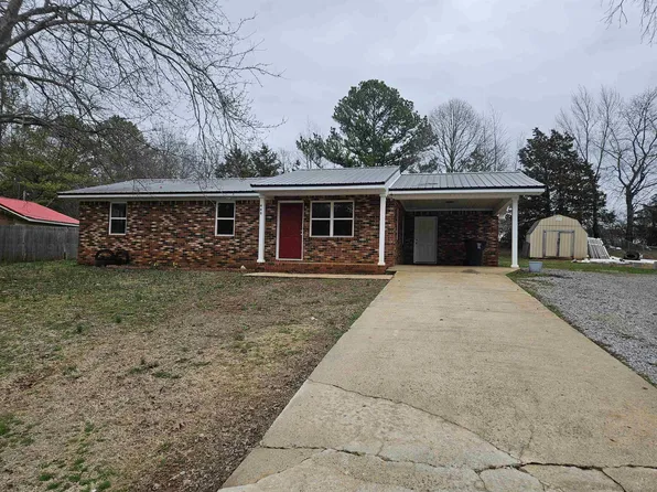 400 Oak Hills Dr, Russellville, AL 35653