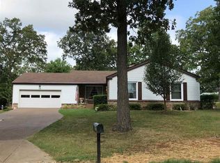 122 Oak St, Mountain Home, AR 72653