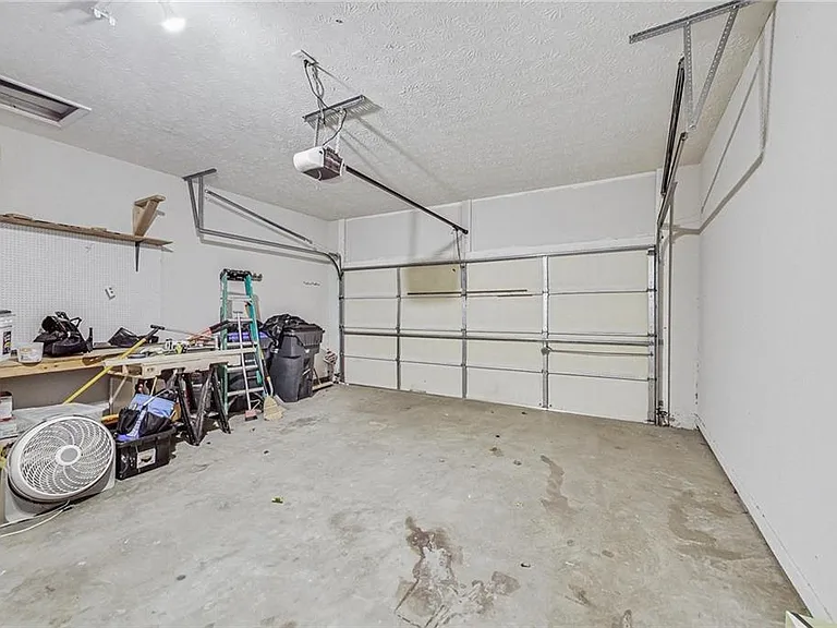 326 Canterbury Place Dr — Photo 22