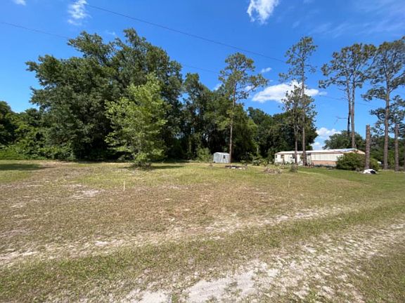 2nd image of 8010 NE Us Highway 301