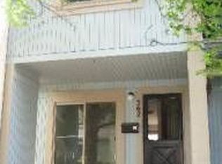 562 Quail Creek Dr, Grayslake, IL 60030