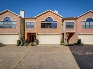 3574 Link Valley Dr, Houston, TX 77025