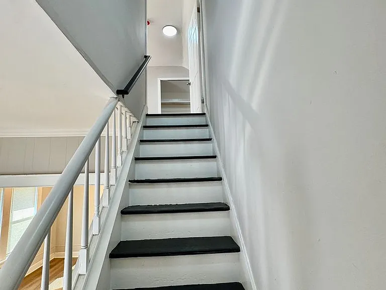 117 Browning Ave — Photo 18