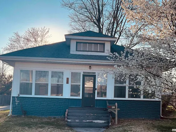 506 S Vicksburg St, Marion, IL 62959