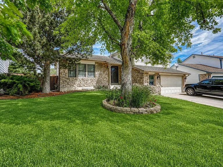 18243 E Adriatic Pl — Photo 4