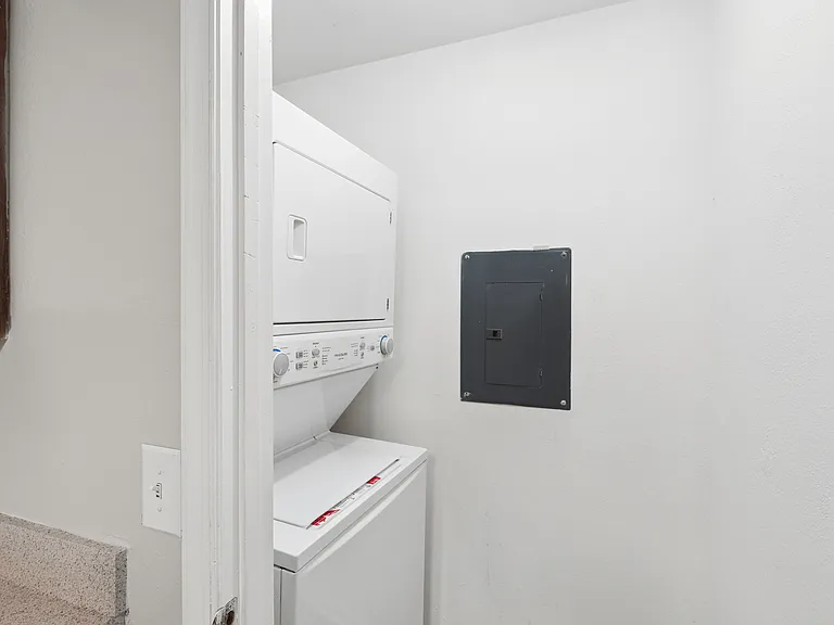Highland Commons Apartments — Photo 4