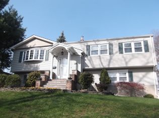 18 Rohn St, East Hanover, NJ 07936