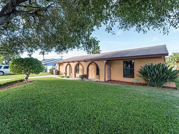 3rd image of 3753 Coelebs Avenue