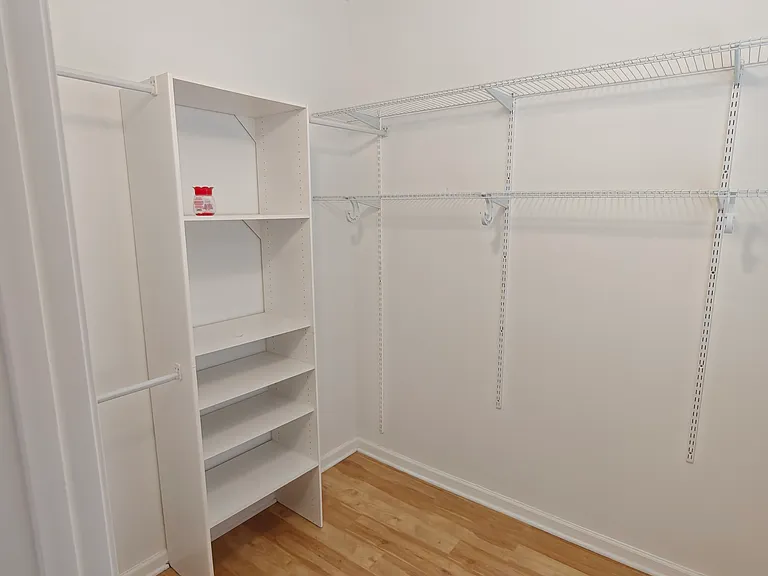 4946 N Ridgeway Ave #3 — Photo 13