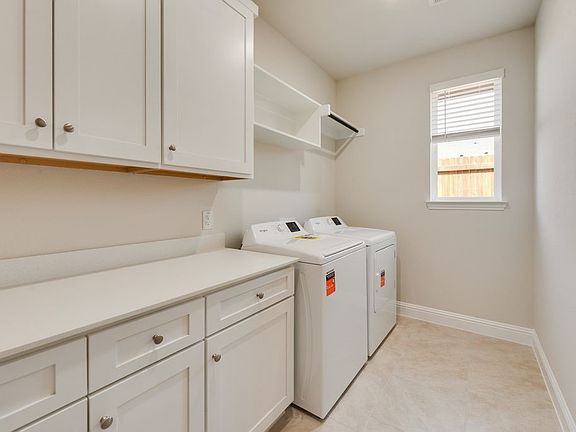 5th image of 205 Caper Meadow Dr