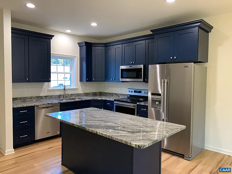 275 Barrington Dr — Photo 14