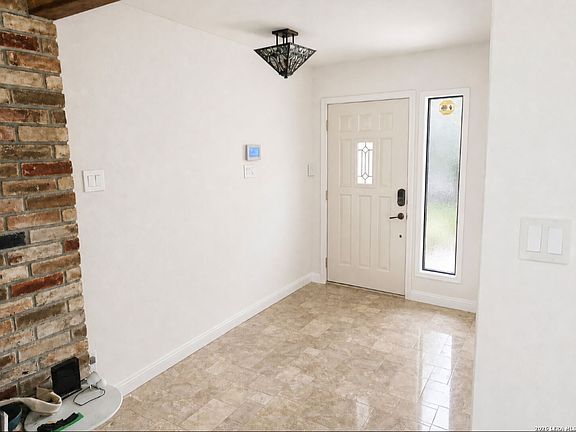 5th image of 907 REDWAY LN