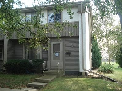1st image of 12 Briarcliff Ct