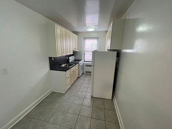 4th image of 17505 Wexford Ter APT 6A