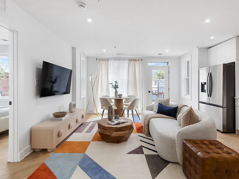 1124 Florida Ave NE #203 — Photo 11