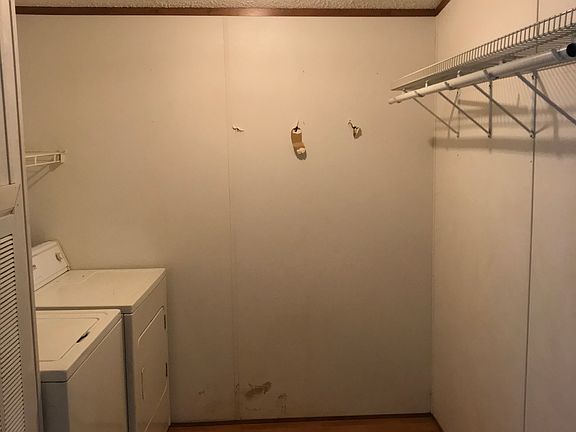 Laundry room includes w & d