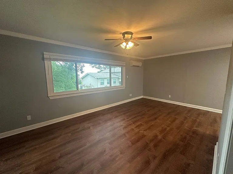 190 Rogers Rd — Photo 4