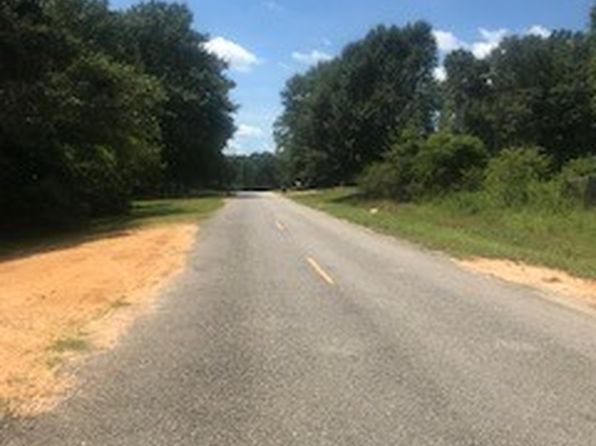 303 Daniel Branch Rd, Highland Home, AL 36041