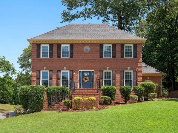 1395 Eden Ridge Cir, Hoover, AL 35244