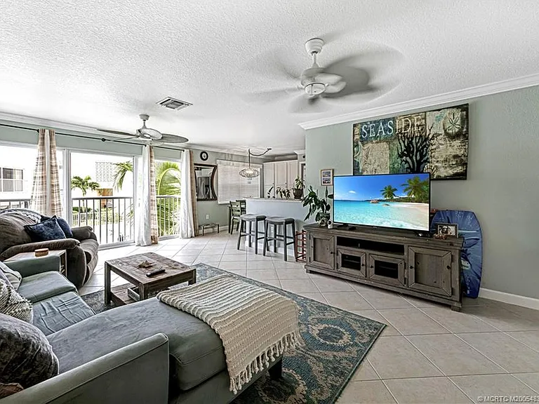 3541 NE Ocean Blvd #14 — Photo 3