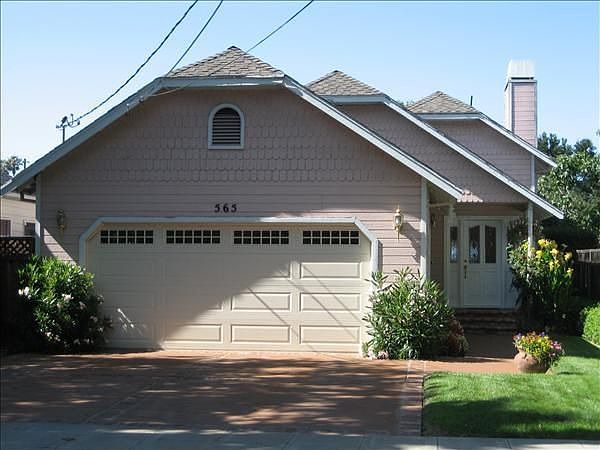1st image of 565 Brooks Ave