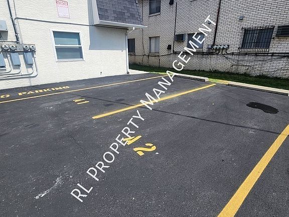 2nd image of 675 Riverview Dr APT A2