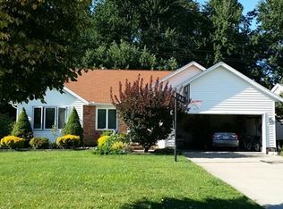 39275 King Edward Ct, Willoughby, OH 44094