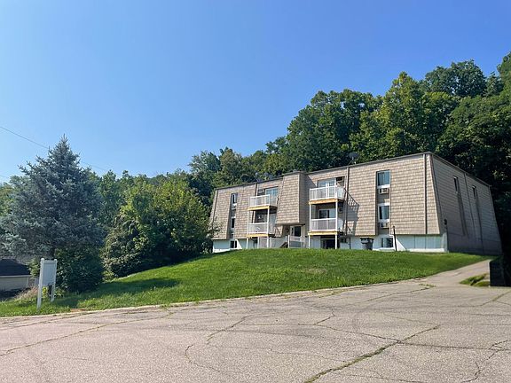 4th image of 109 Dewers St #111-203