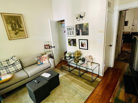 4th image of 1444 N Maplewood Ave #1