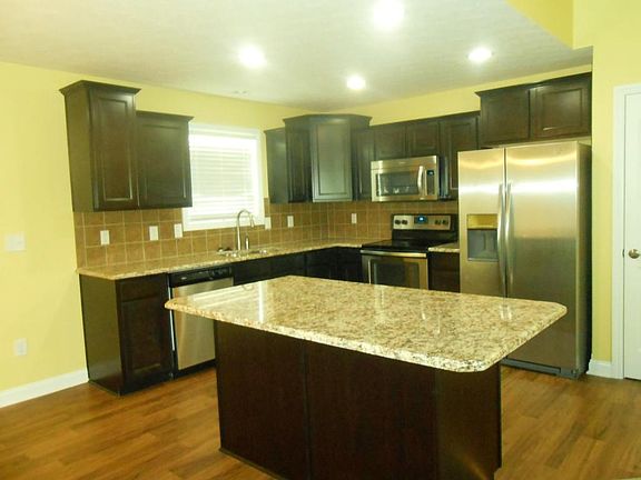 5th image of 5891 Fultonham Dr