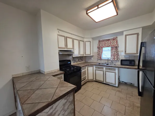 48 Bowen St, Hamden, CT