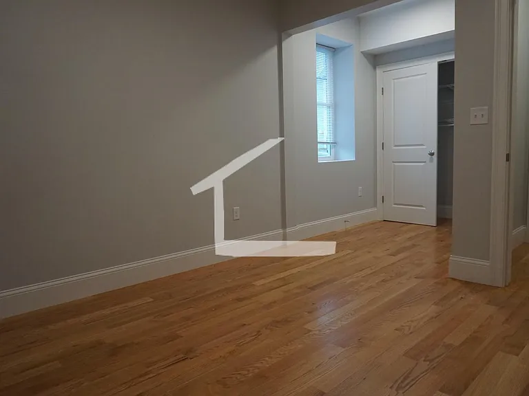 18 Murdock St #2 — Photo 9