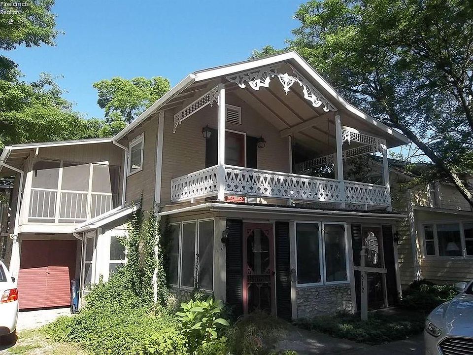 1st image of 512 Walnut Ave #2