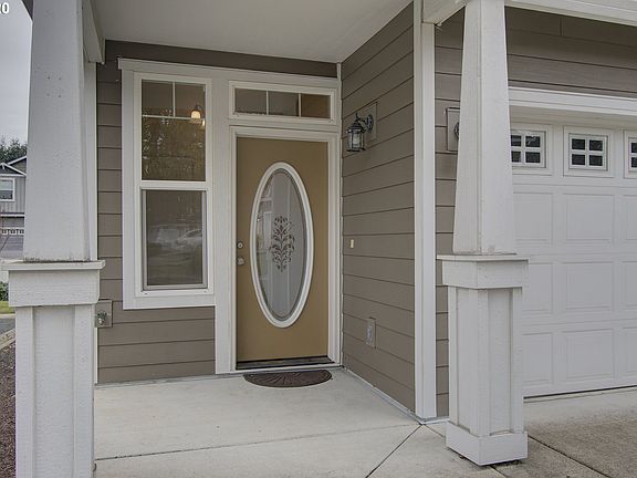 2nd image of 8915 NE 40th Dr