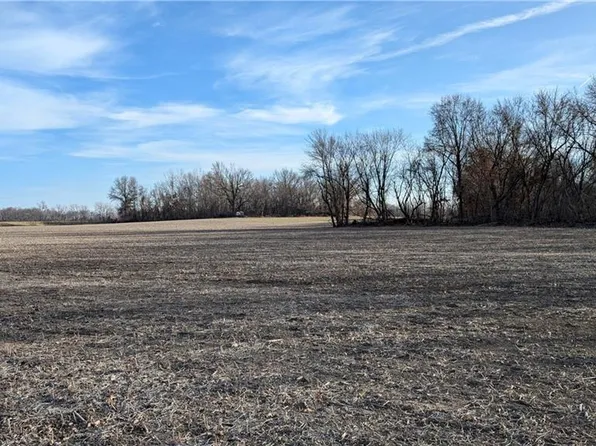 22018 S Watts Rd, Pleasant Hill, MO 64080