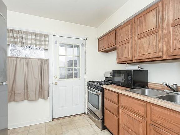 4th image of 6454 S Lockwood Ave