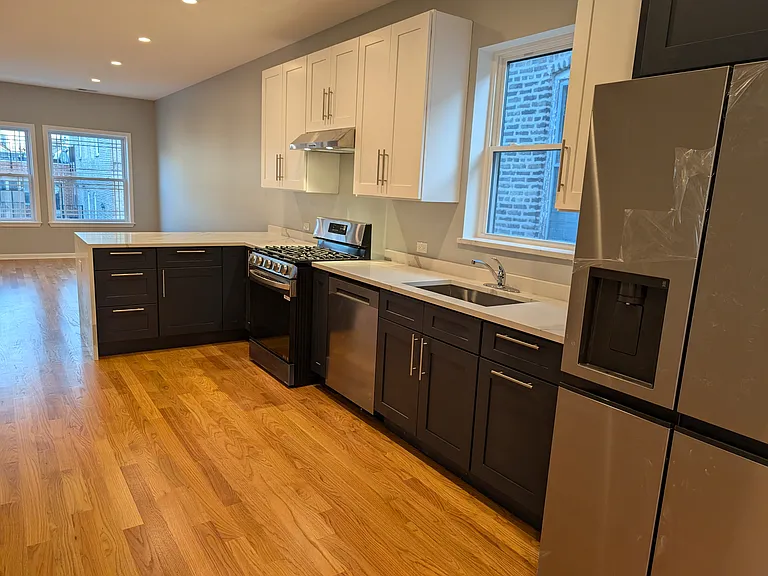 W 18th Pl — Photo 11