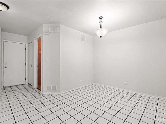 5th image of 1242 Shawford Way