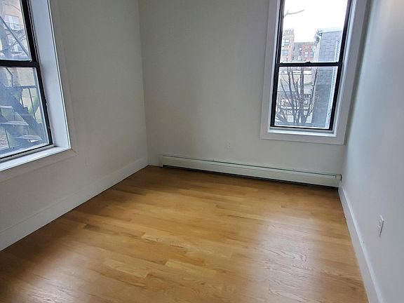 4th image of 70 Lexington Ave #8D