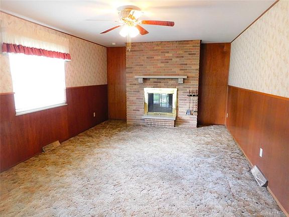 3rd image of 8750 Meadowlark Dr