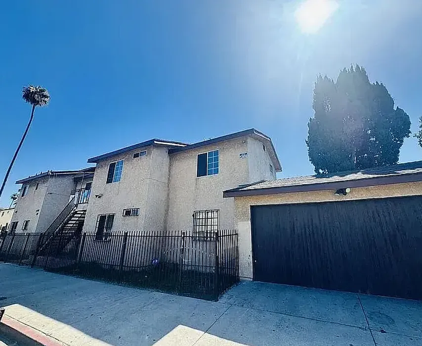 7704 S Grand Ave #7704