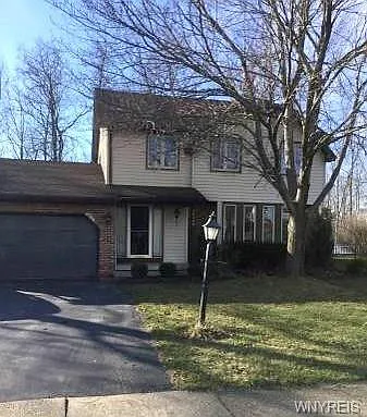 3626 Woodhaven Cir photo 1