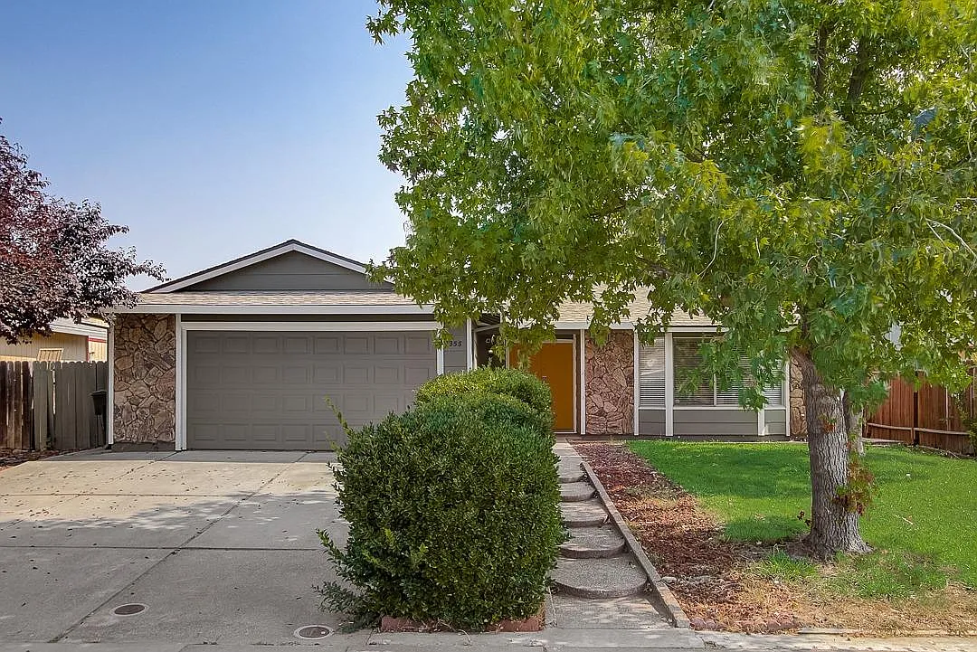 8355 Lancraft Dr photo 1