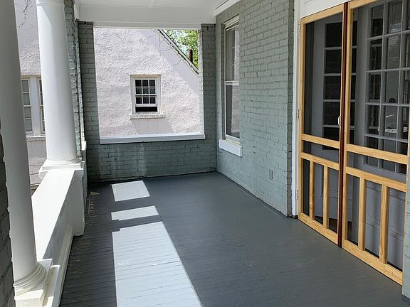 4th image of 1556 Virginia St E Floor 2